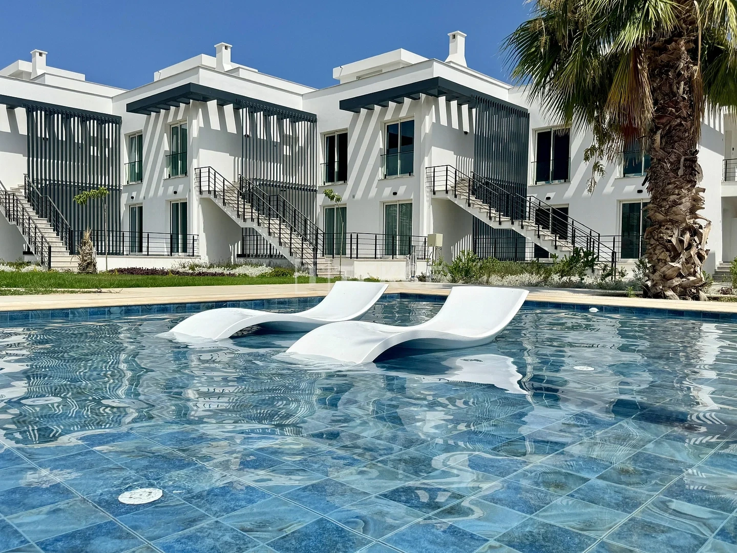 2 - продажа квартира ноги в воде famagusta фамагуста кипр