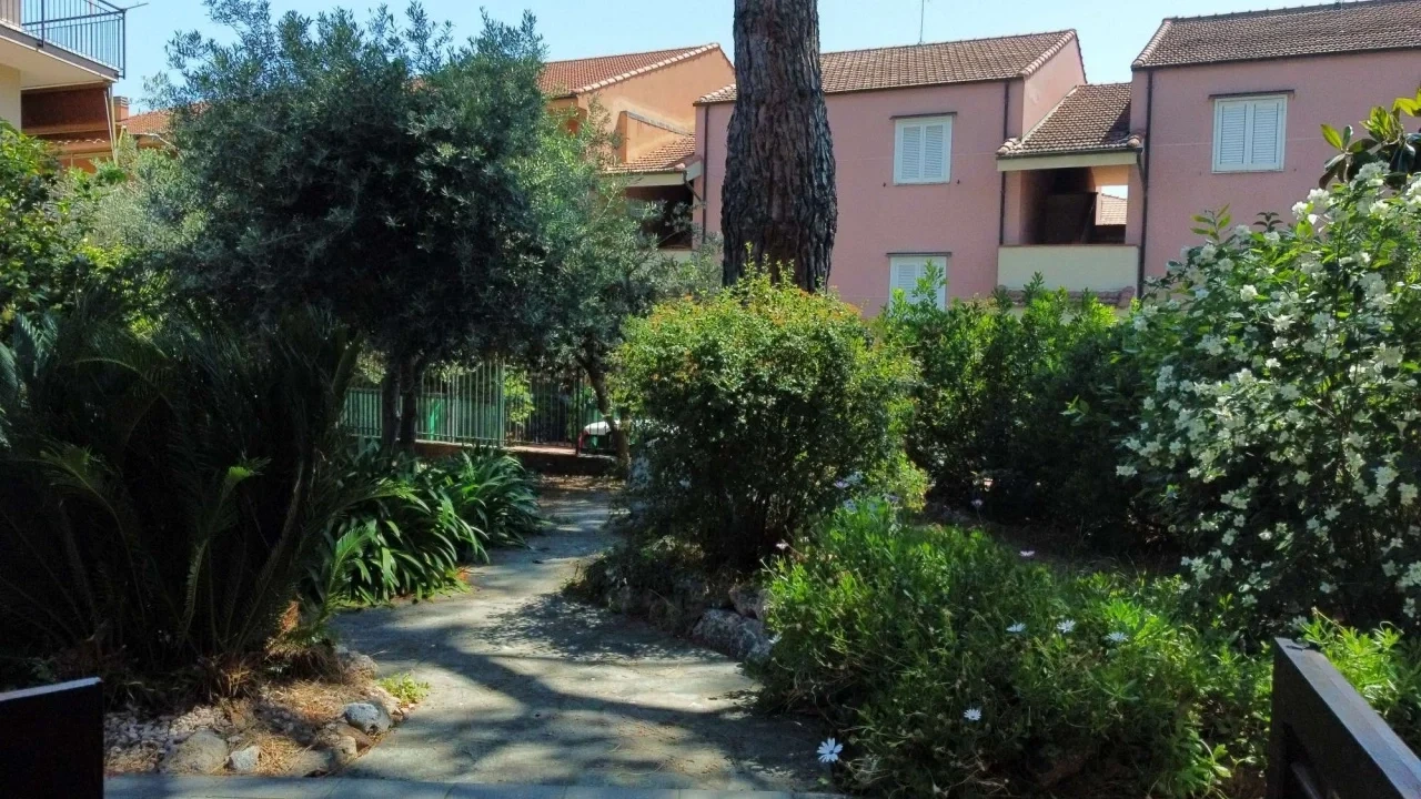2 - venda casa loano liguria itália