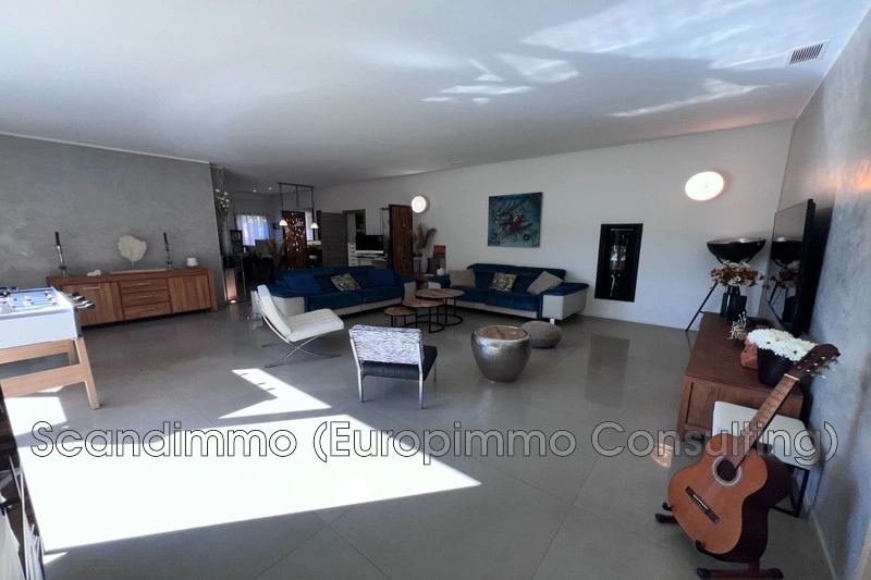 2 - verkauf haus solliès-toucas var frankreich
