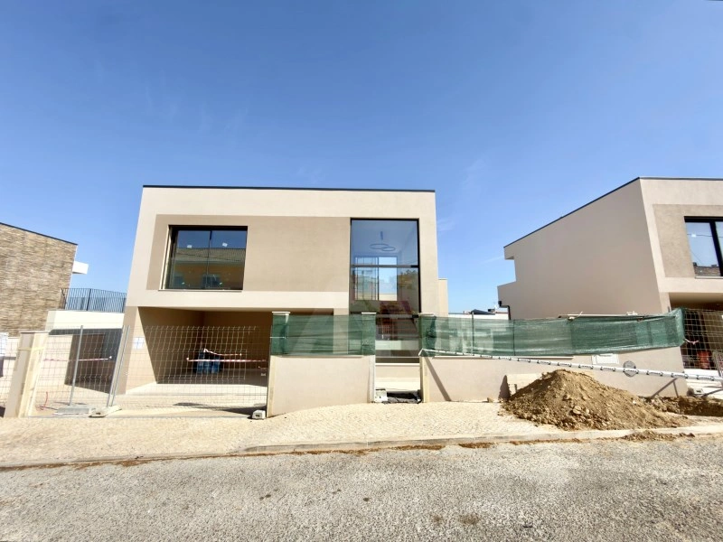 2 - house for sale in são domingos de rana lisbon region portugal