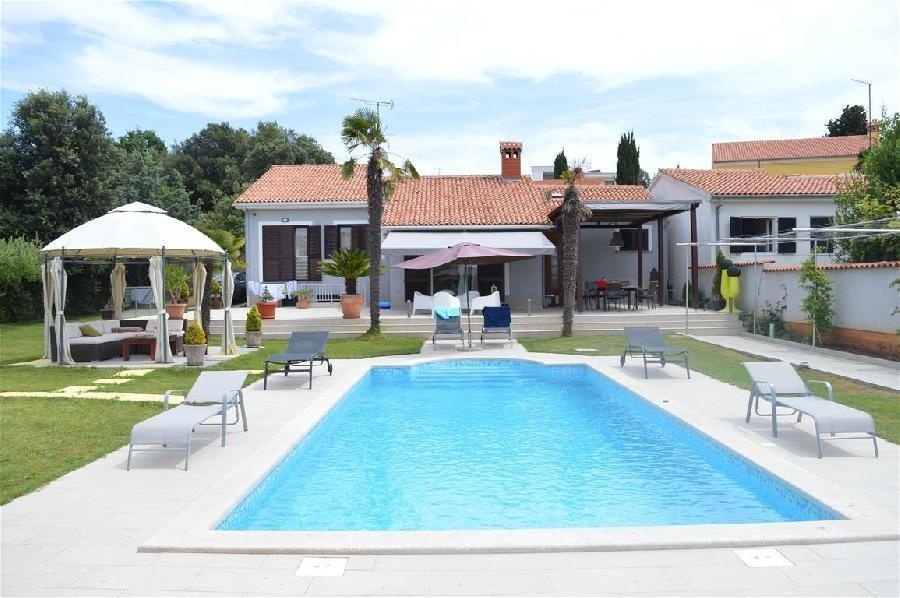 2 - vente maison pieds dans l'eau pula istrie croatie