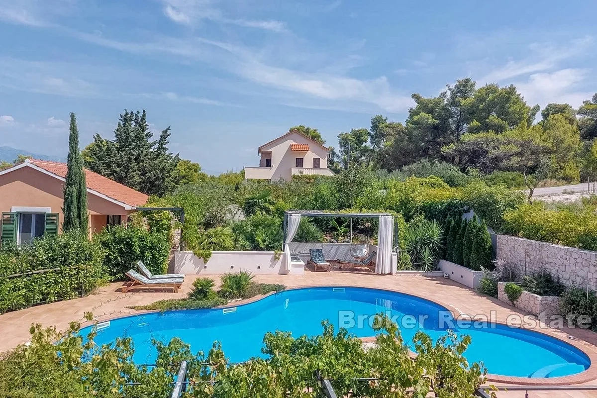 2 - venda casa a praia ao pé brač split-dalmácia croácia