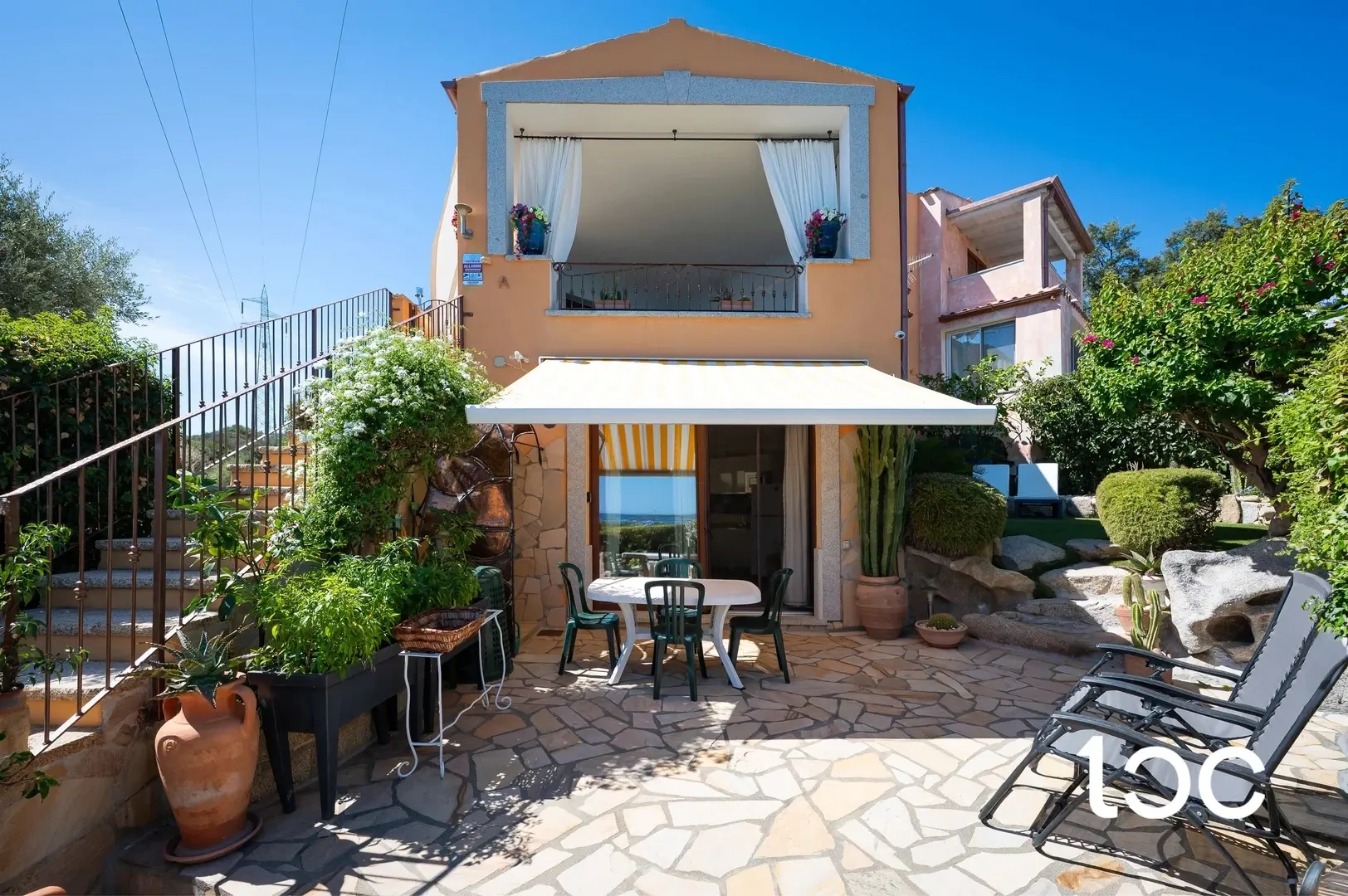 1 - verkoop villa uitzicht op zee san teodoro sardinia italië