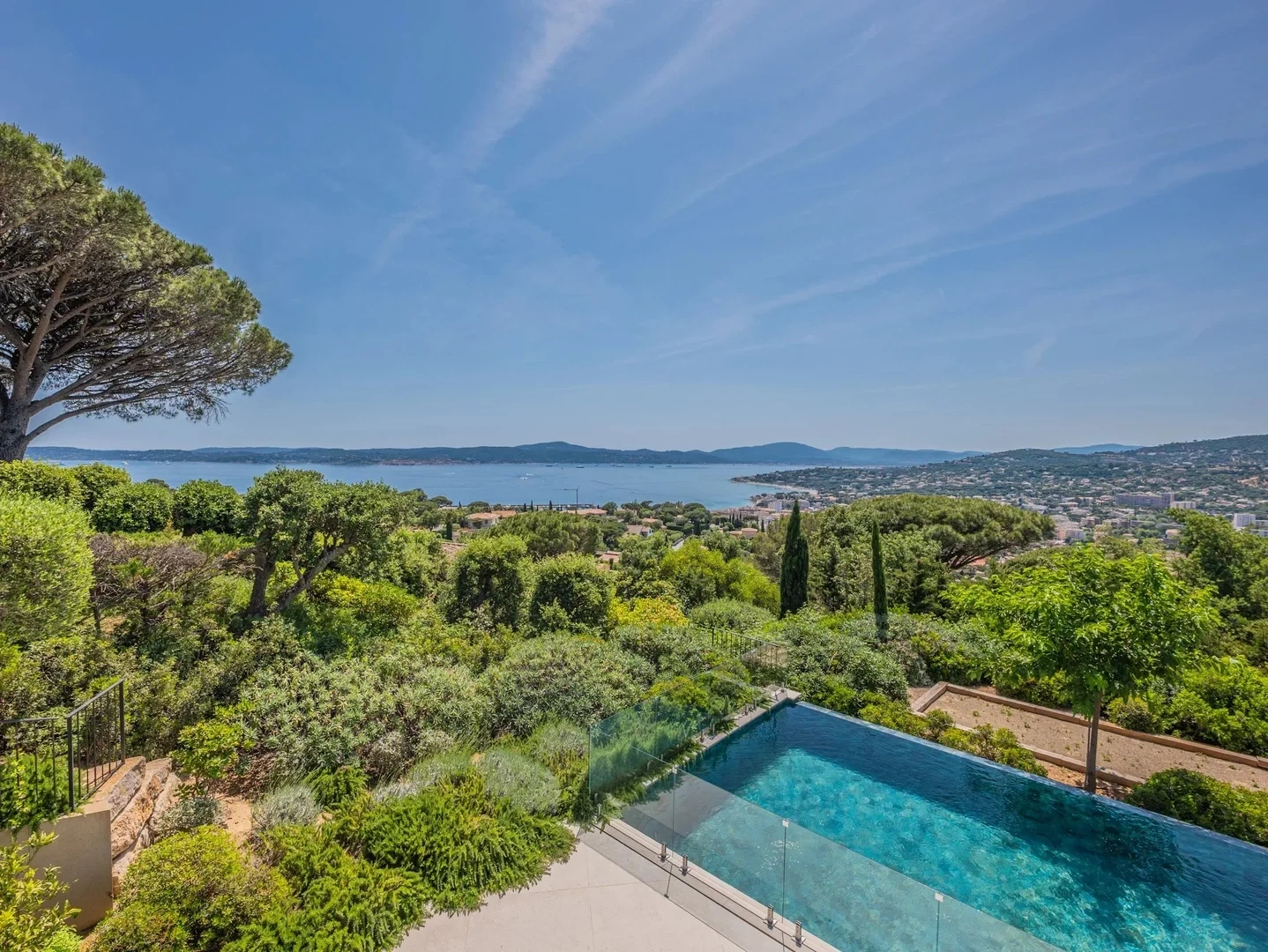 2 - venda villa vista de mar sainte-maxime var frança