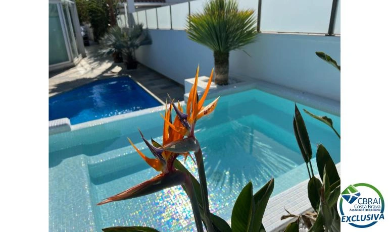 2 - vendita casa spiaggia a piedi empuriabrava catalogna spagna