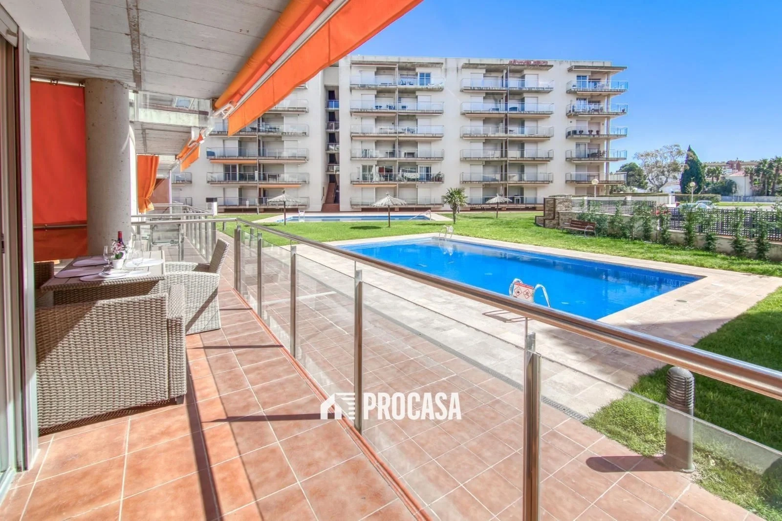 2 - venda apartamento frente ao mar roses catalunha espanha