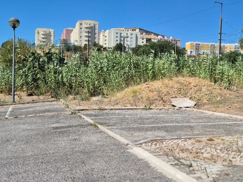 1 - plot of land for sale in amadora lisbon region portugal