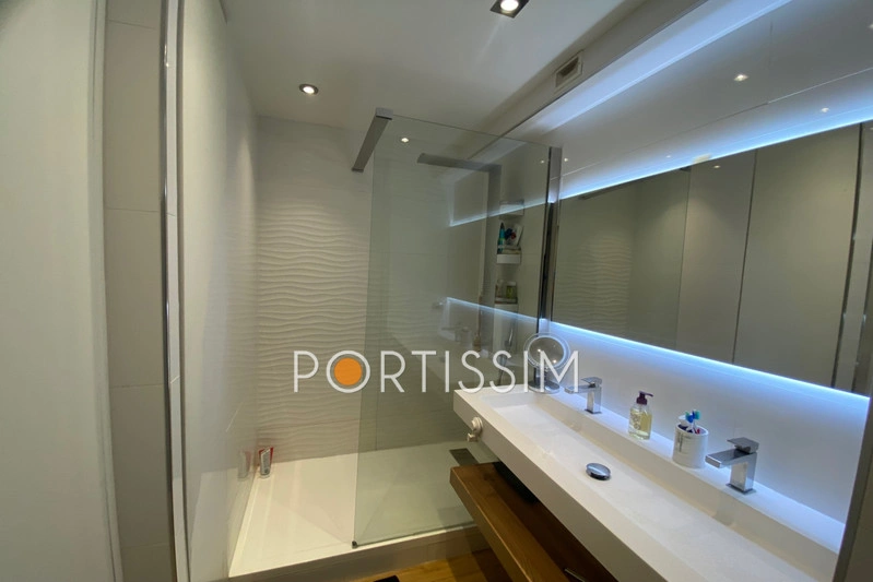 2 - продажа квартира ноги в воде saint-laurent-du-var приморские альпы франция