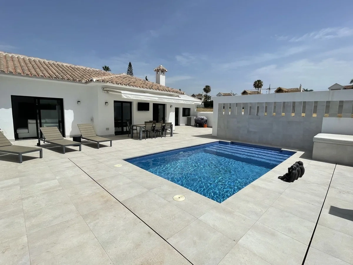 2 - verkauf haus strandpromenade san pedro de alcántara andalusien spanien