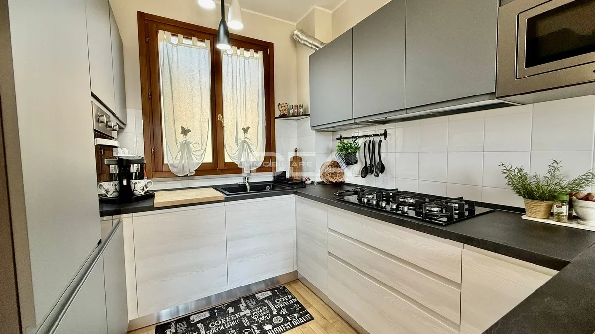 2 - vendita casa capannori toscana italia