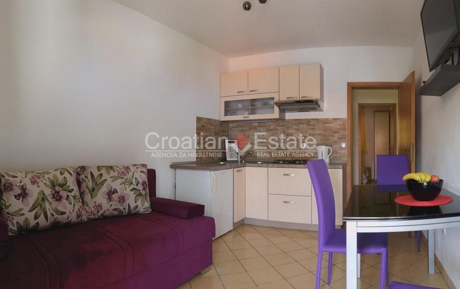 2 - venda espaço comercial vista de mar brač split-dalmácia croácia
