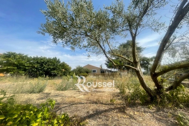 1 - venta terreno poussan hérault francia