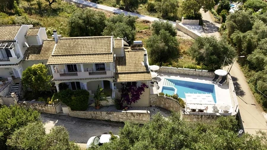 1 - vente villa vue mer kassiópi îles ioniennes grèce