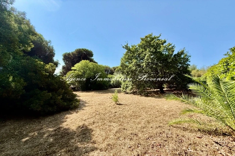 2 - beach walk plot of land for sale in sainte-maxime var france