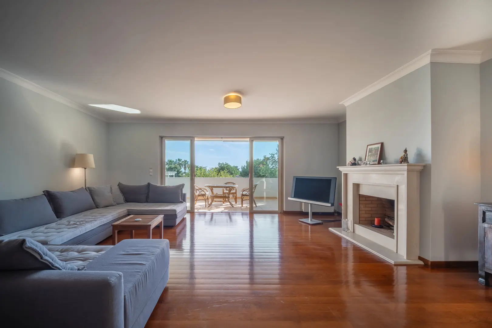 1 - продажа квартира glyfada аттика греция