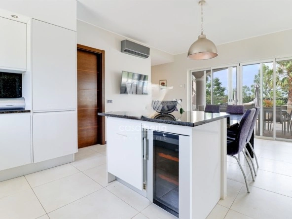 2 - house for sale in lagoa algarve portugal