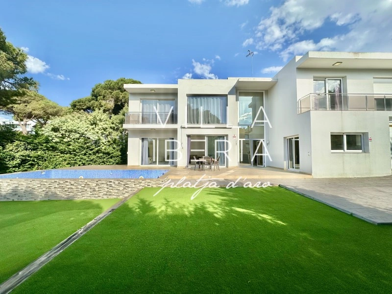 2 - house for sale in calonge catalonia spain
