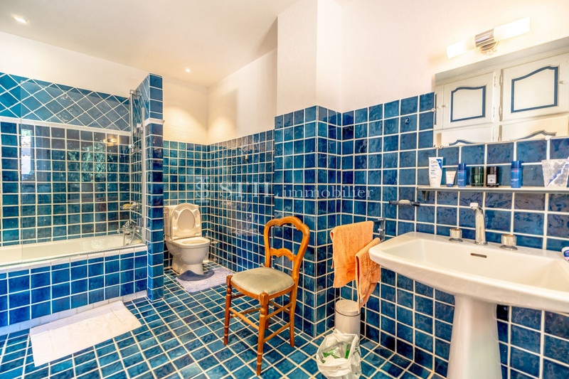 2 - vendita casa grimaud var francia