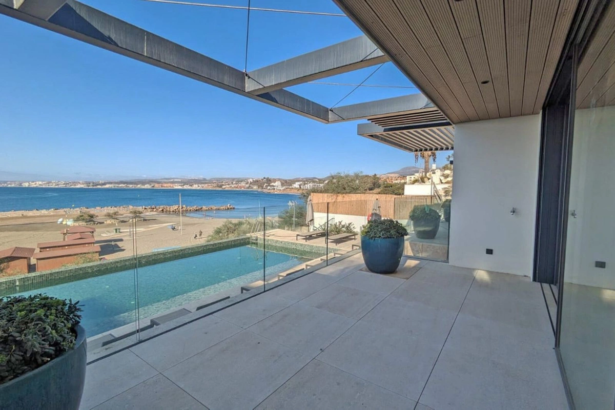 1 - venta apartamento a pie de playa estepona - costa del sol andalucía españa