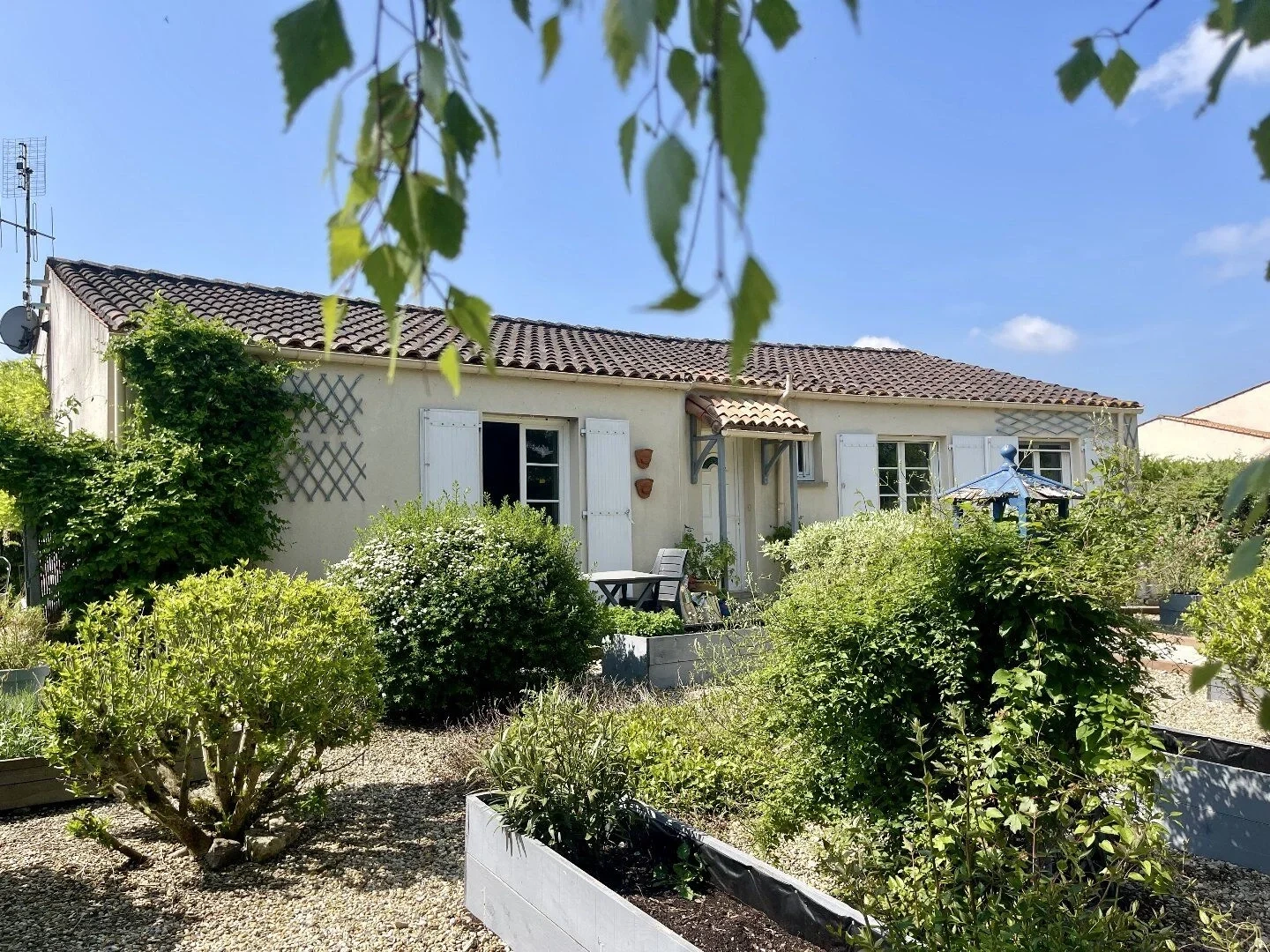 1 - vente maison vervant charente-maritime france