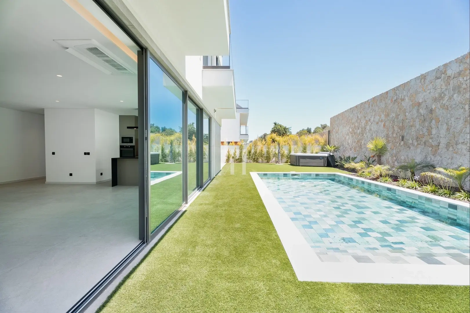 1 - verkoop huis strand to voet albufeira algarve portugal