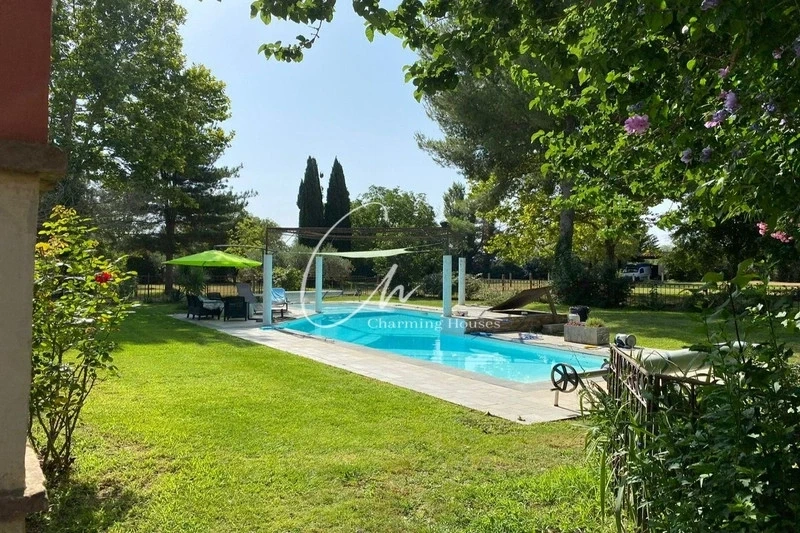 2 - house for sale in vergèze gard france
