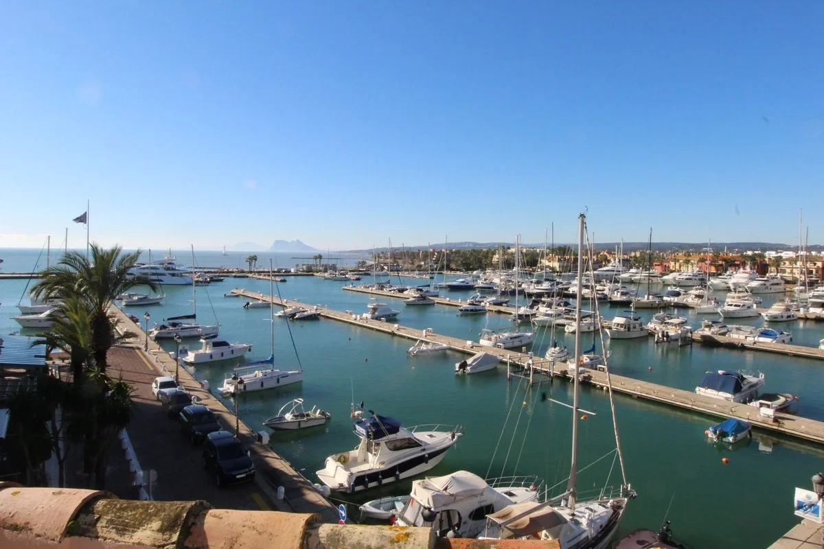1 - verkauf wohnung strandpromenade sotogrande andalusien spanien