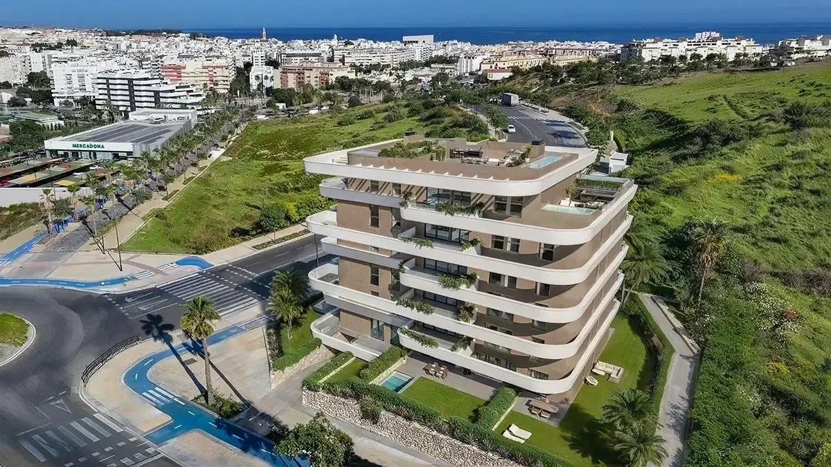 Apartamento vista de mar com piscina
