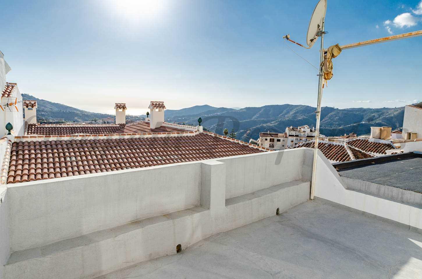 2 - verkauf haus competa andalusien spanien