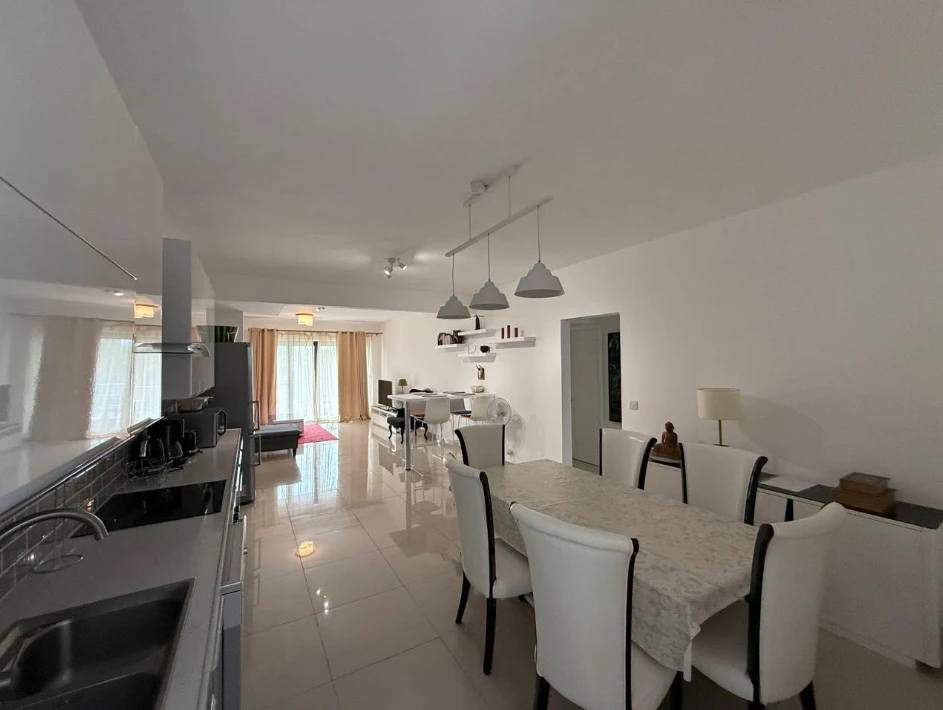 1 - venda apartamento a praia ao pé pereybere rivière du rempart maurício