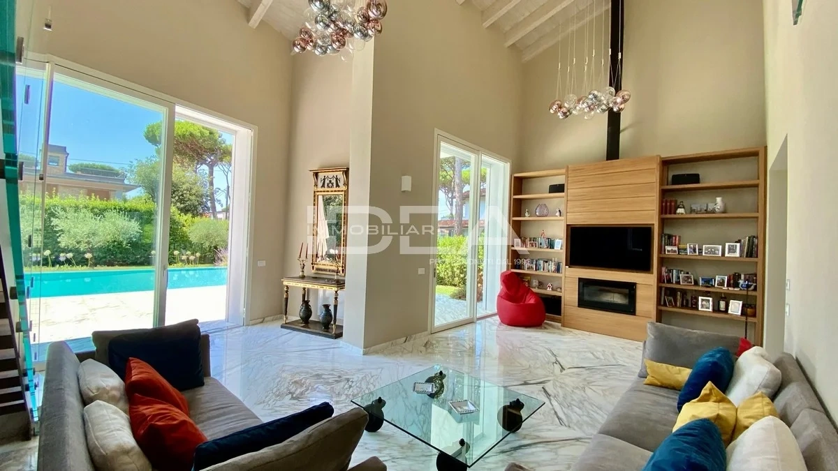 2 - venta casa a pie de playa pietrasanta toscana italia