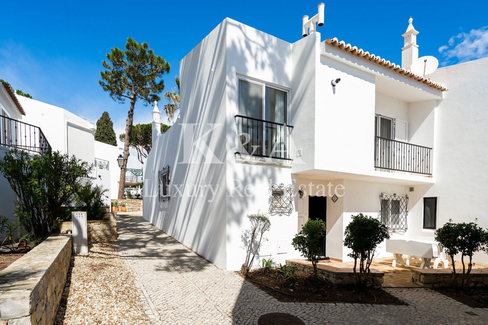 1 - house for sale in vale do lobo algarve portugal