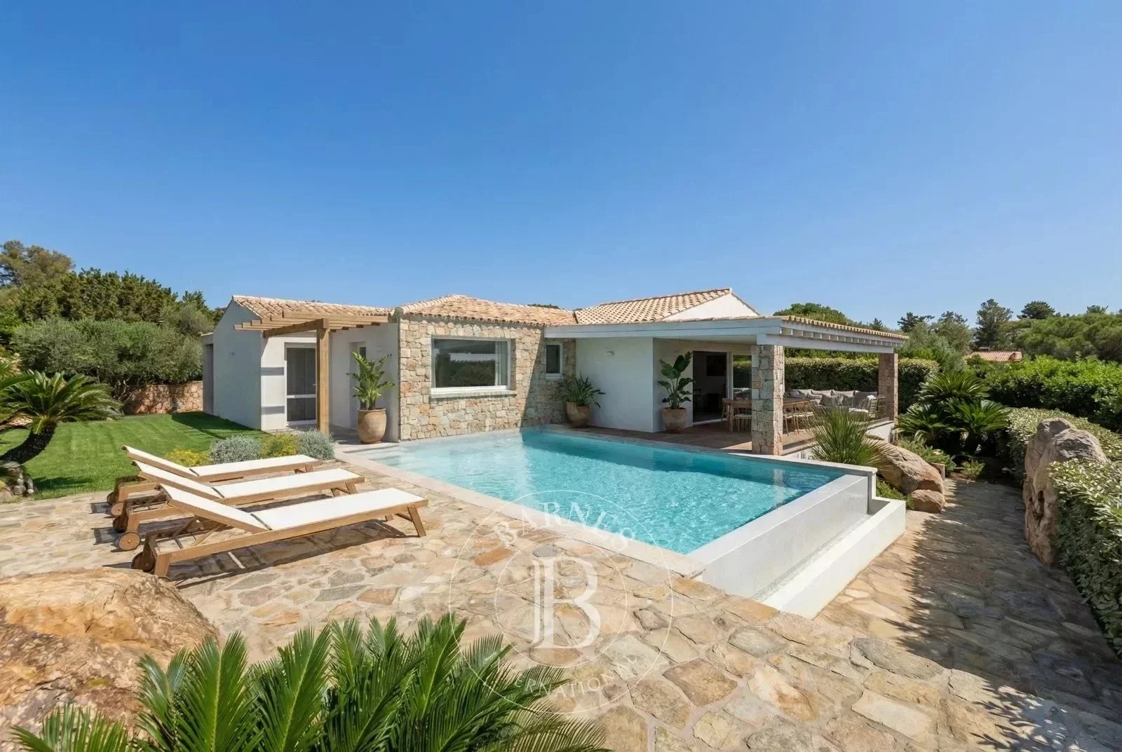 2 - venta apartamento vista al mar loiri porto san paolo cerdeña italia