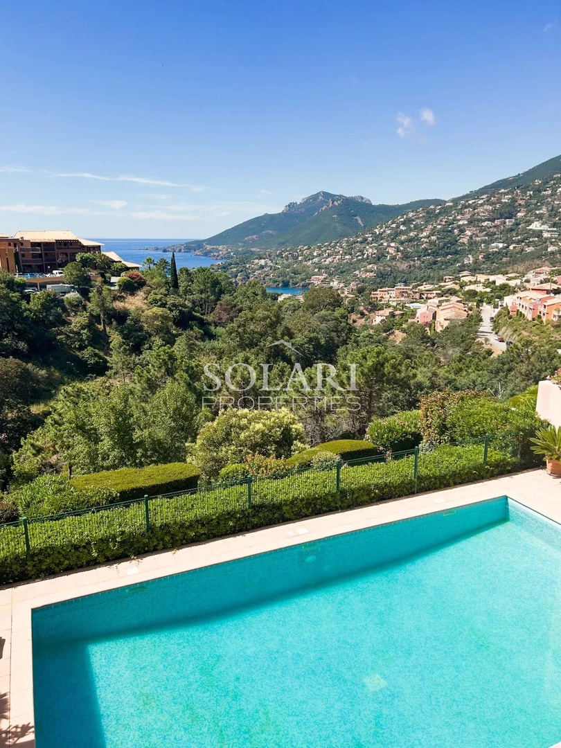1 - apartment for vacation rentals in théoule-sur-mer alpes-maritimes france