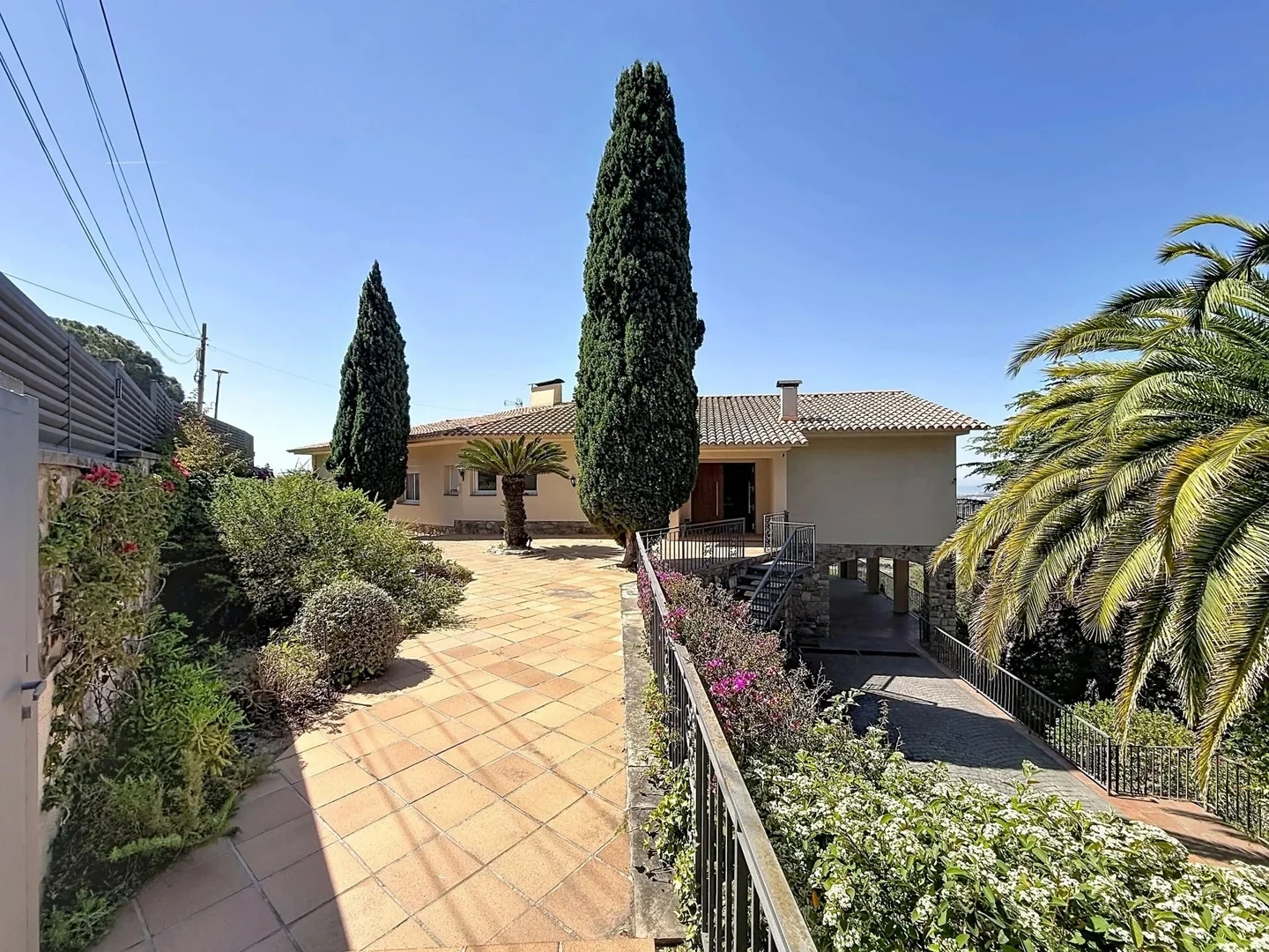 2 - vendita casa vista mare cabrils catalogna spagna