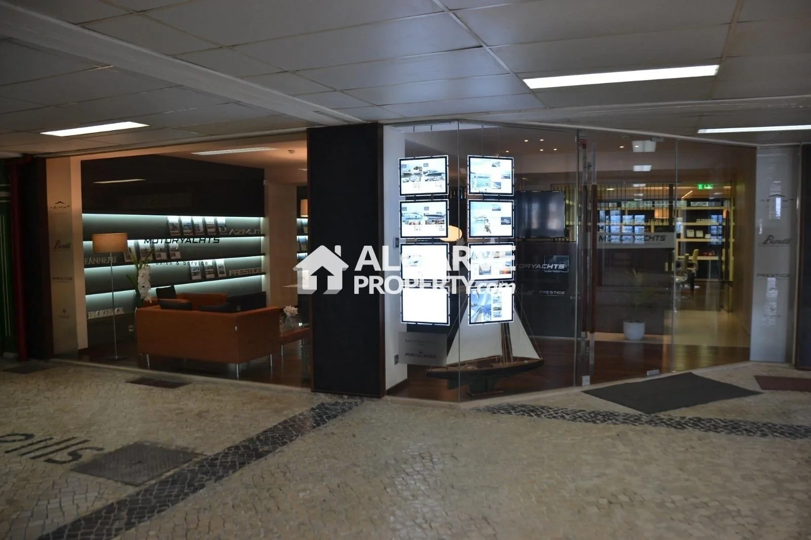1 - vente commerce vilamoura algarve portugal