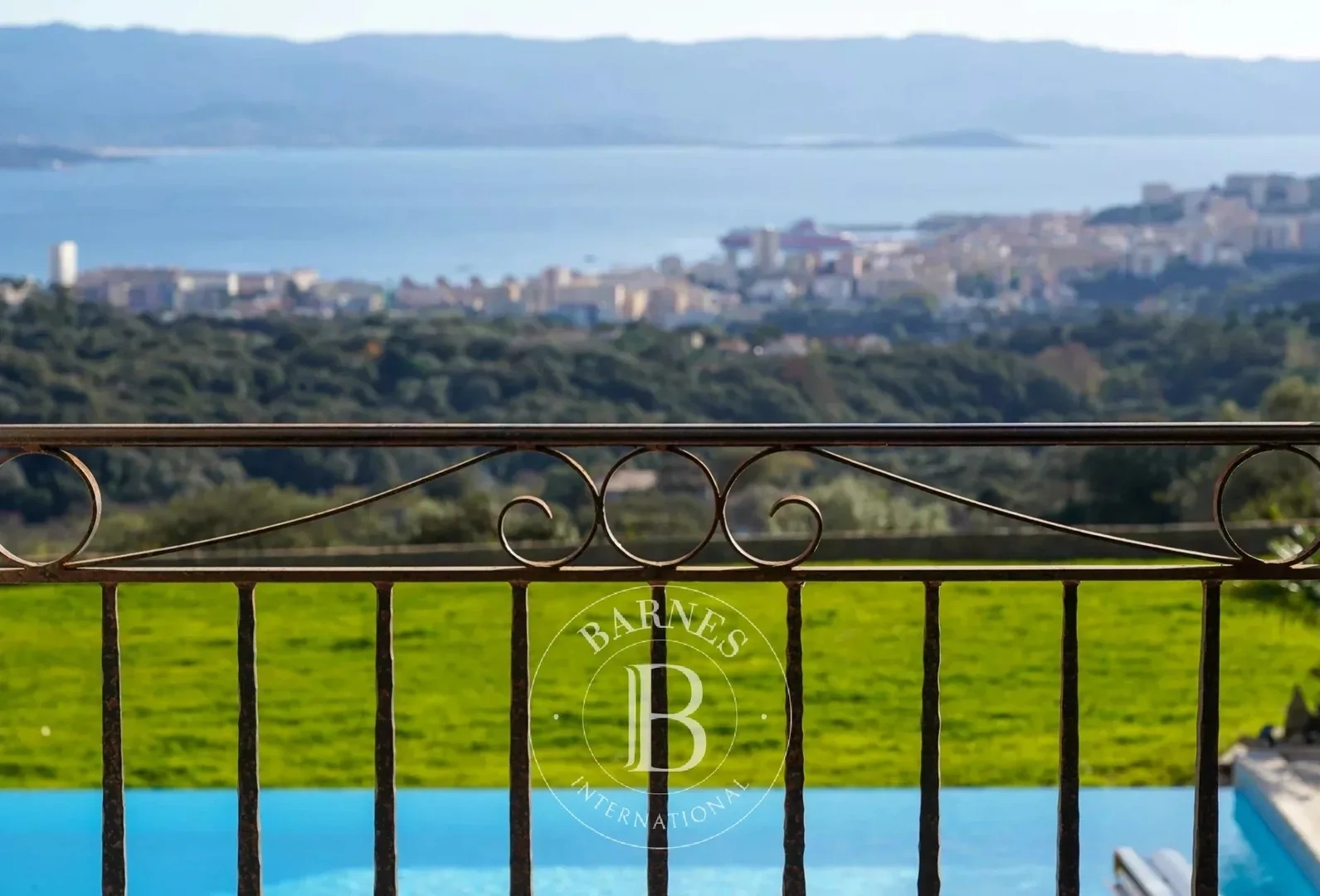 2 - vente maison vue mer ajaccio corse (du-sud) france