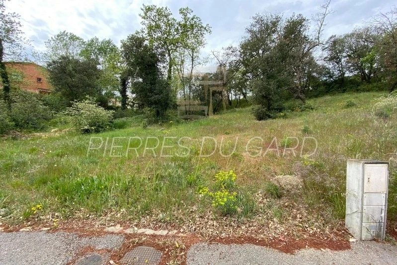 2 - venta terreno sabran gard francia