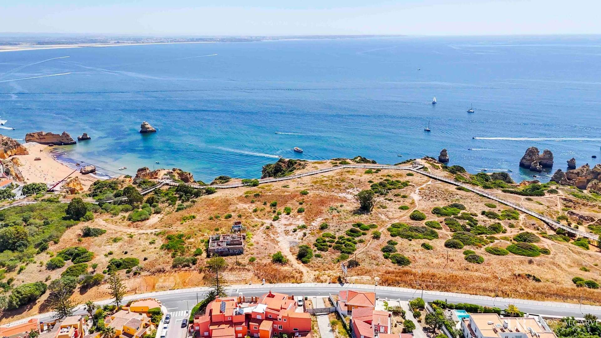 Terreno vista al mar de 16 082 m²