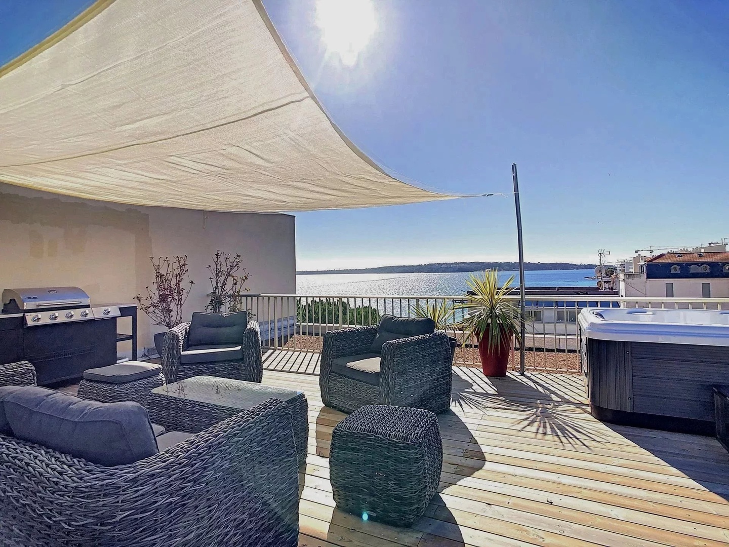 1 - sea view apartment for vacation rentals in cannes alpes-maritimes france