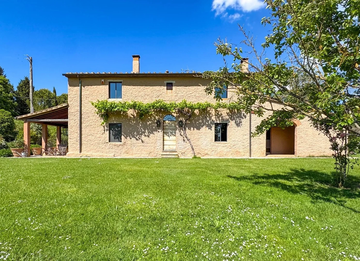 1 - villa for sale in riparbella tuscany italy