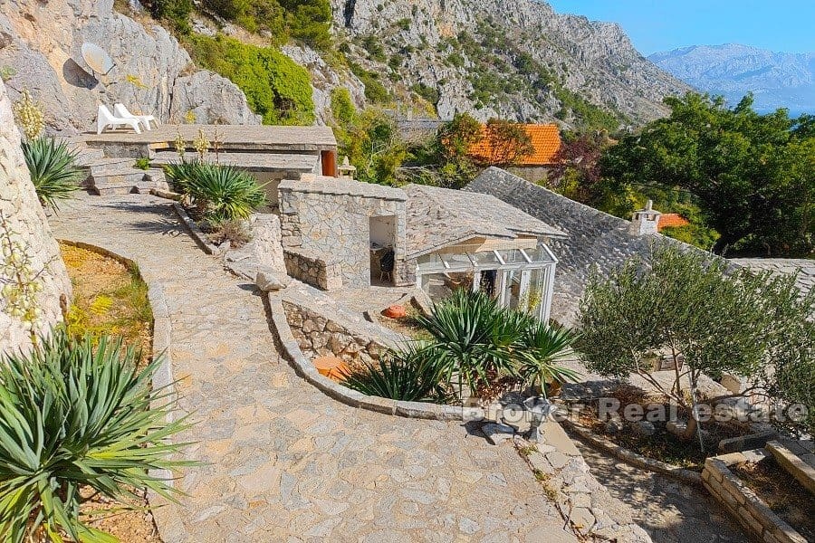 2 - venta casa vista al mar omiš split-dalmacia croacia