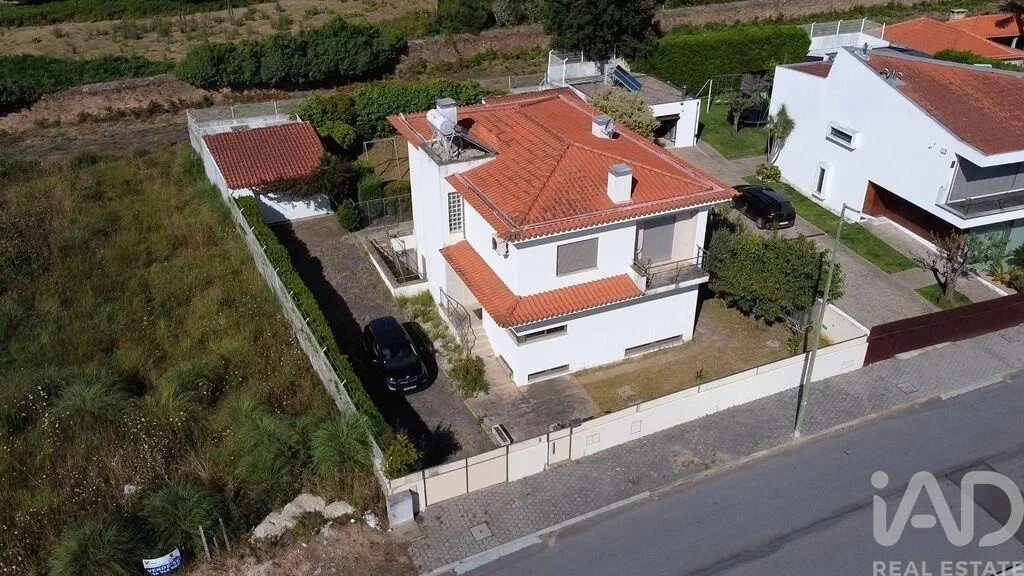 2 - vente villa plage à pied arcozelo région nord portugal