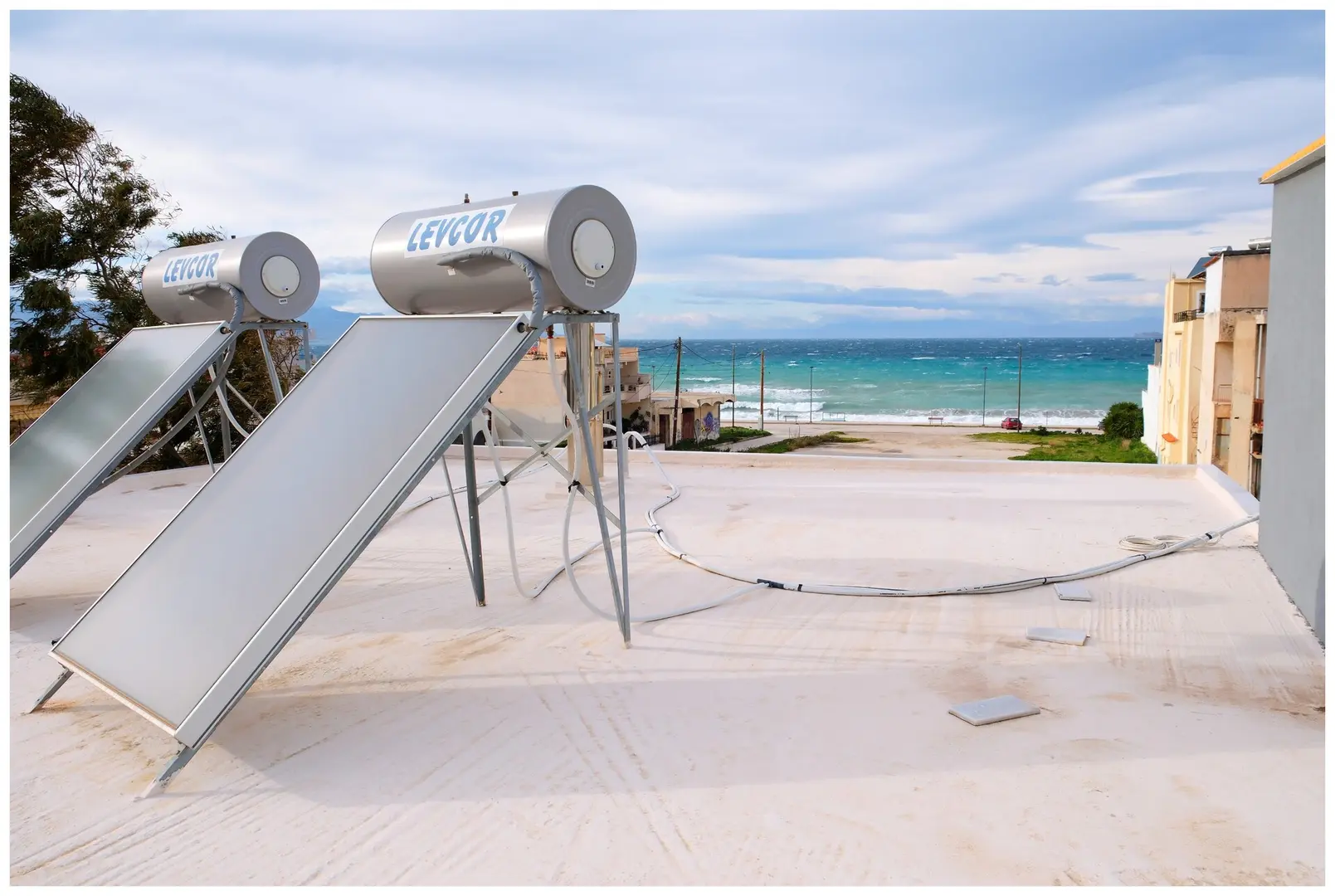 2 - venta casa frente al mar kórinthos peloponeso grecia
