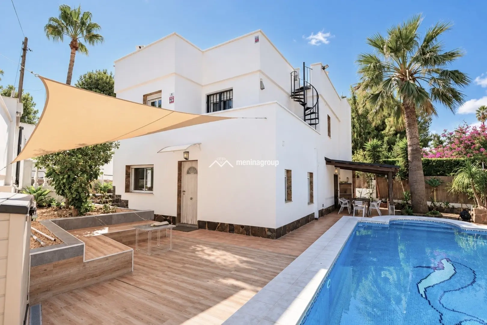 1 - продажа villa ноги в воде calpe - costa blanca валенсия испания