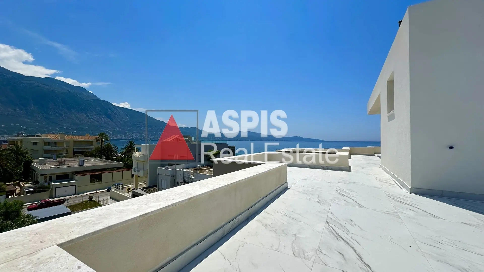 2 - vente appartement pieds dans l'eau kalamáta péloponnèse grèce