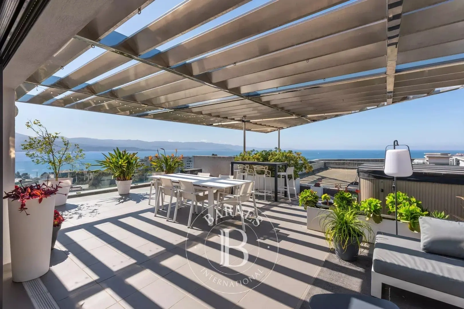 2 - vente appartement vue mer ajaccio corse (du-sud) france