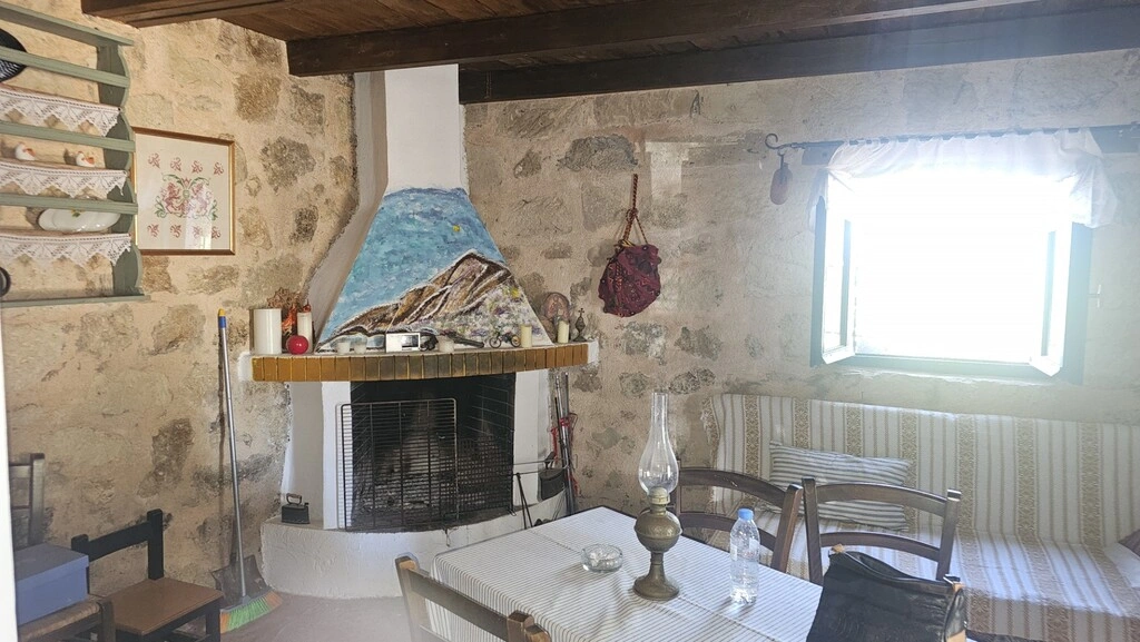 2 - vente maison avgeniki crète grèce