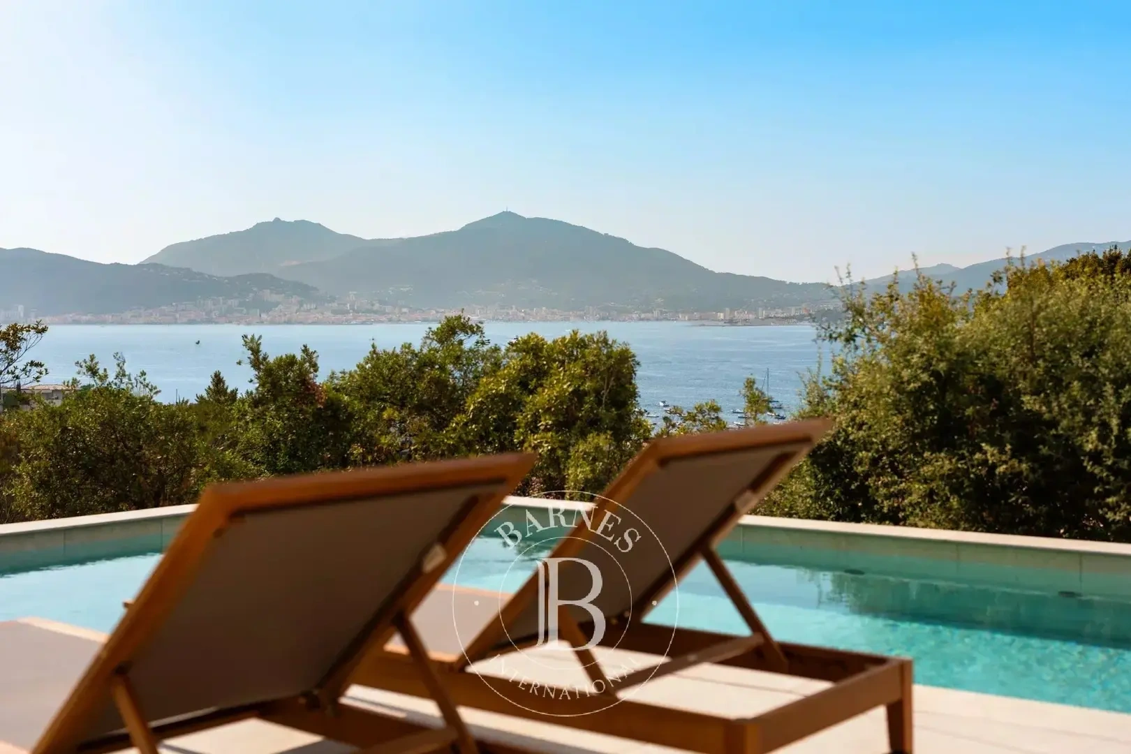 1 - vente villa vue mer porticcio corse (du-sud) france