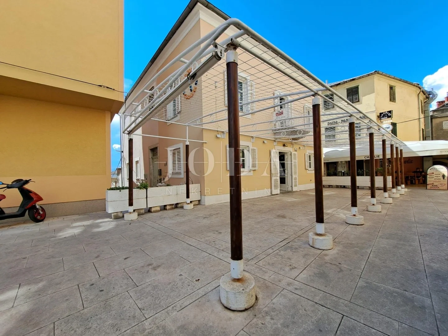 1 - vendita commercio novi vinodolski litoraneo-montana croazia